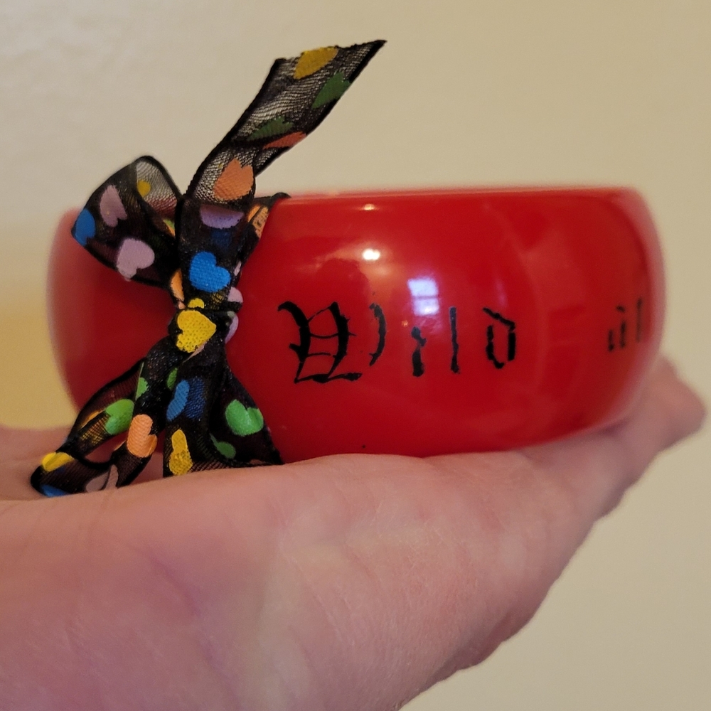 Vtg Y2K Pink cookie red old Eng Wild At Heart graphics wide bangle bracelet NWOT